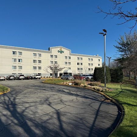 Quality Inn Spring Valley - Nanuet Exterior foto