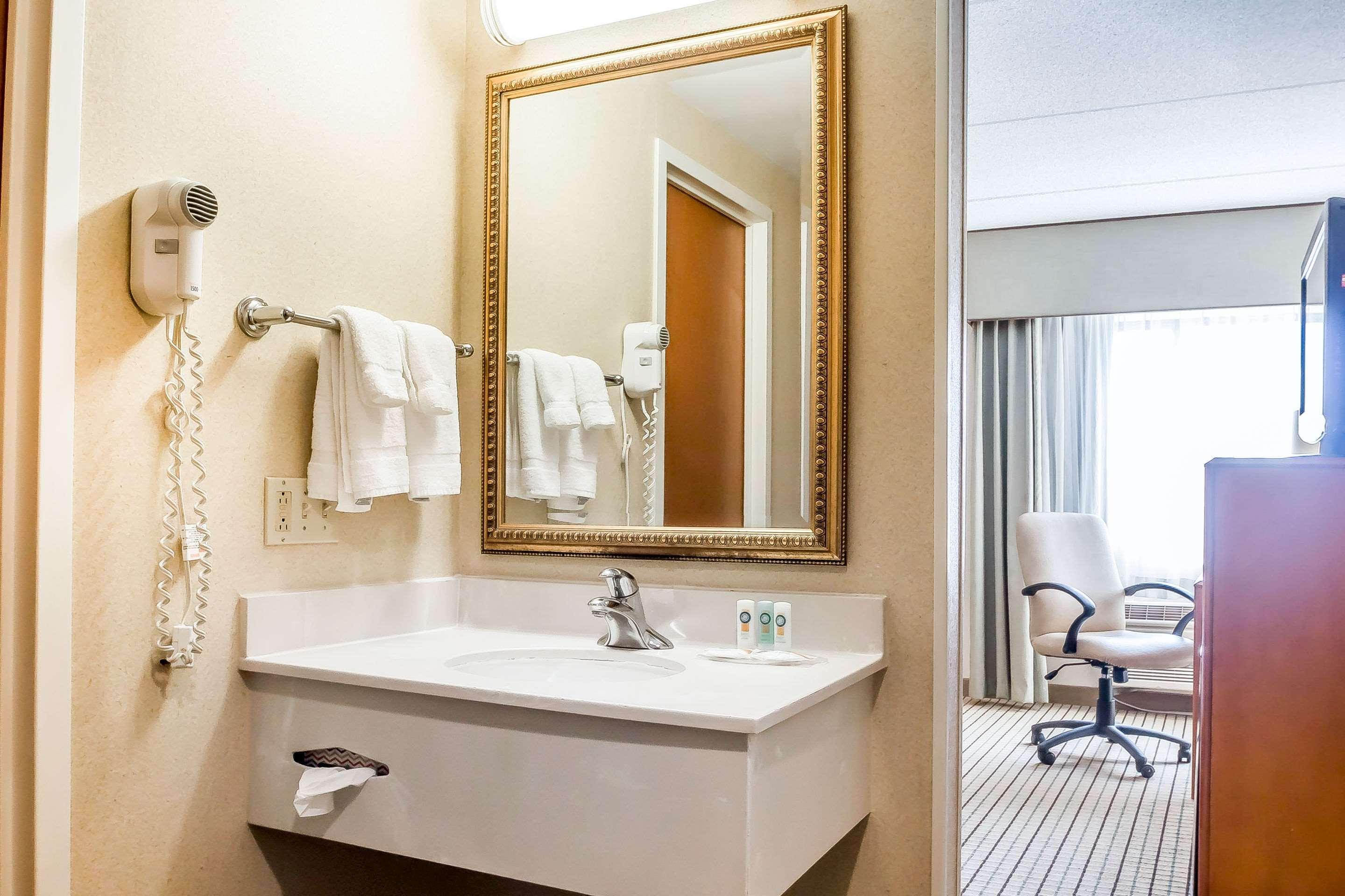 Quality Inn Spring Valley - Nanuet Exterior foto